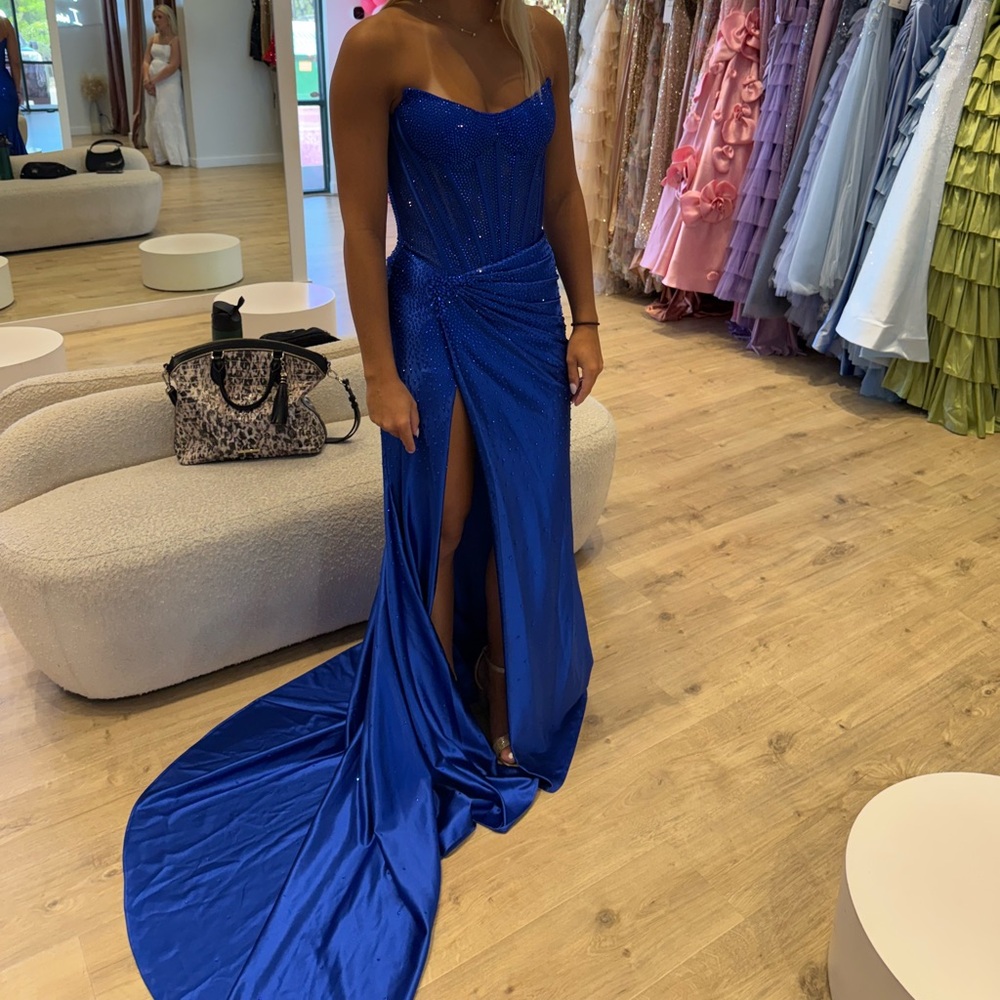 Sherri hill prom dress